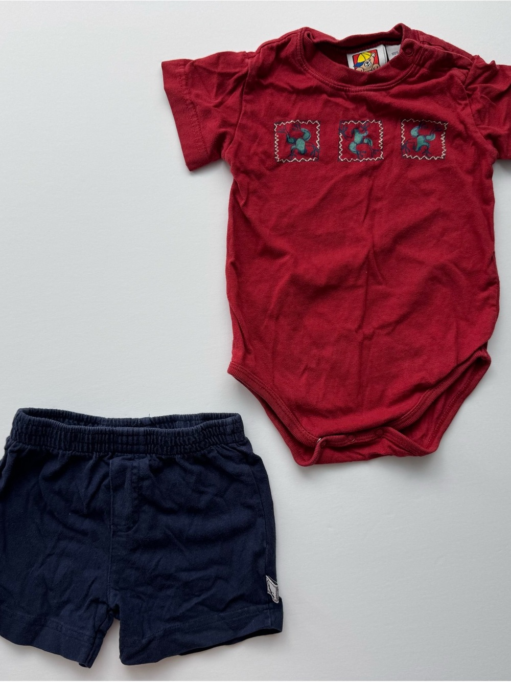 Vintage 90s Colorful Retro Infant Baby Matching Set Frogs Shorts and Bodysuit